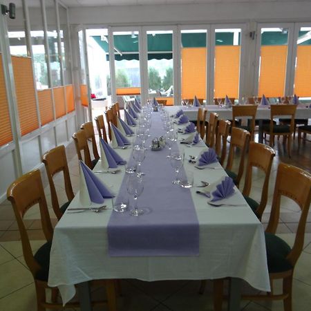 Rooms Hochkraut 첼레 외부 사진