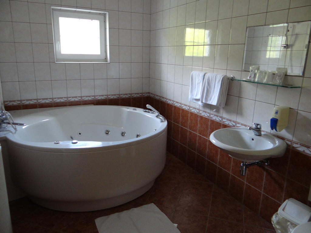 Rooms Hochkraut 첼레 외부 사진