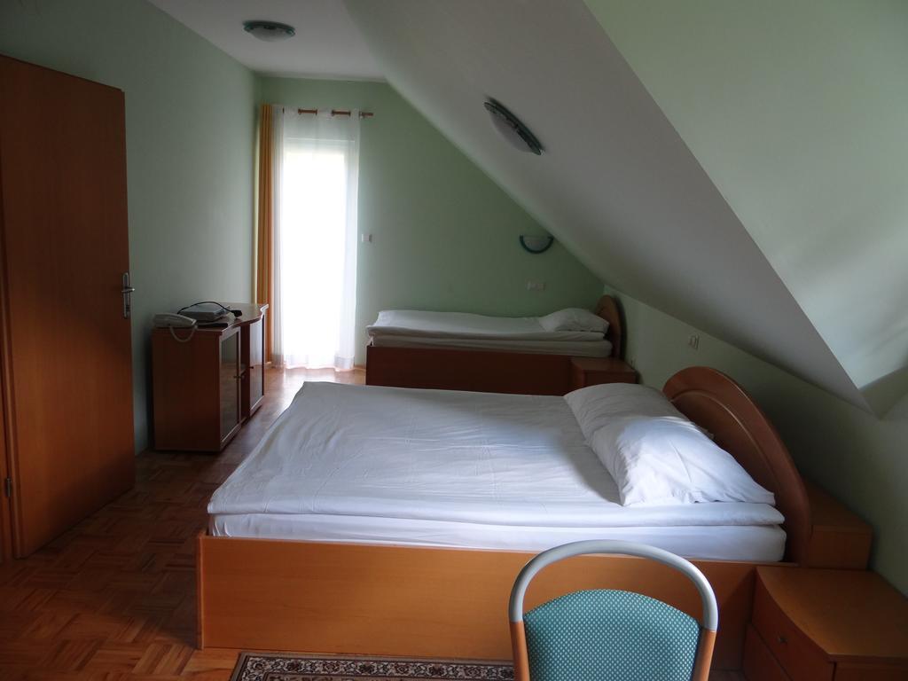 Rooms Hochkraut 첼레 외부 사진