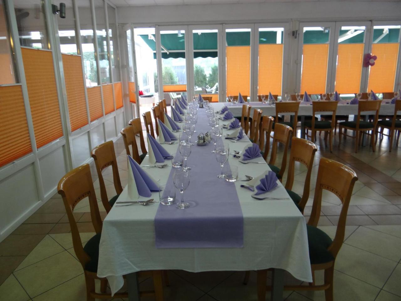 Rooms Hochkraut 첼레 외부 사진